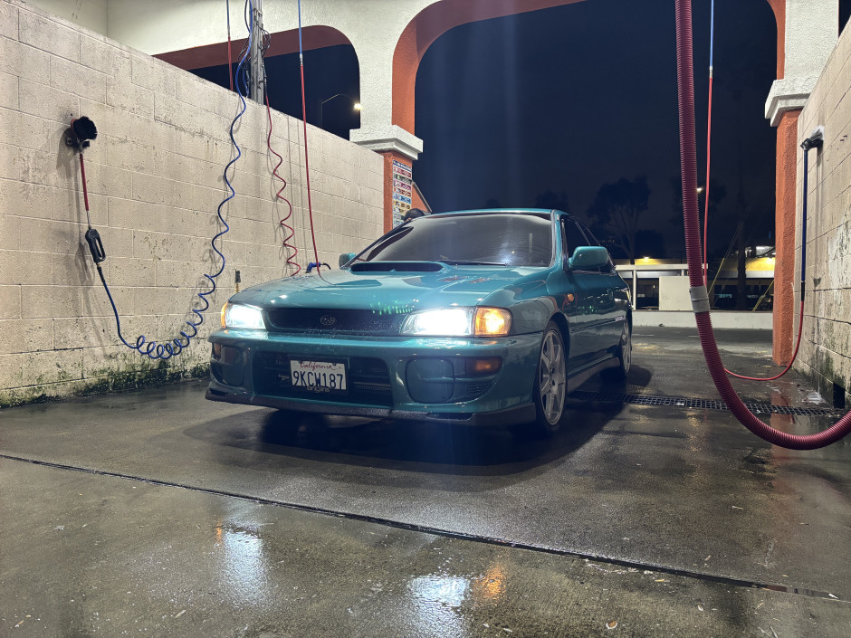 Freddy C's 1995 Impreza L