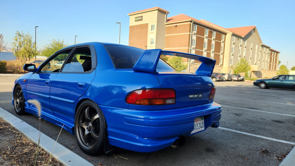 Erick M's 1999 Impreza L