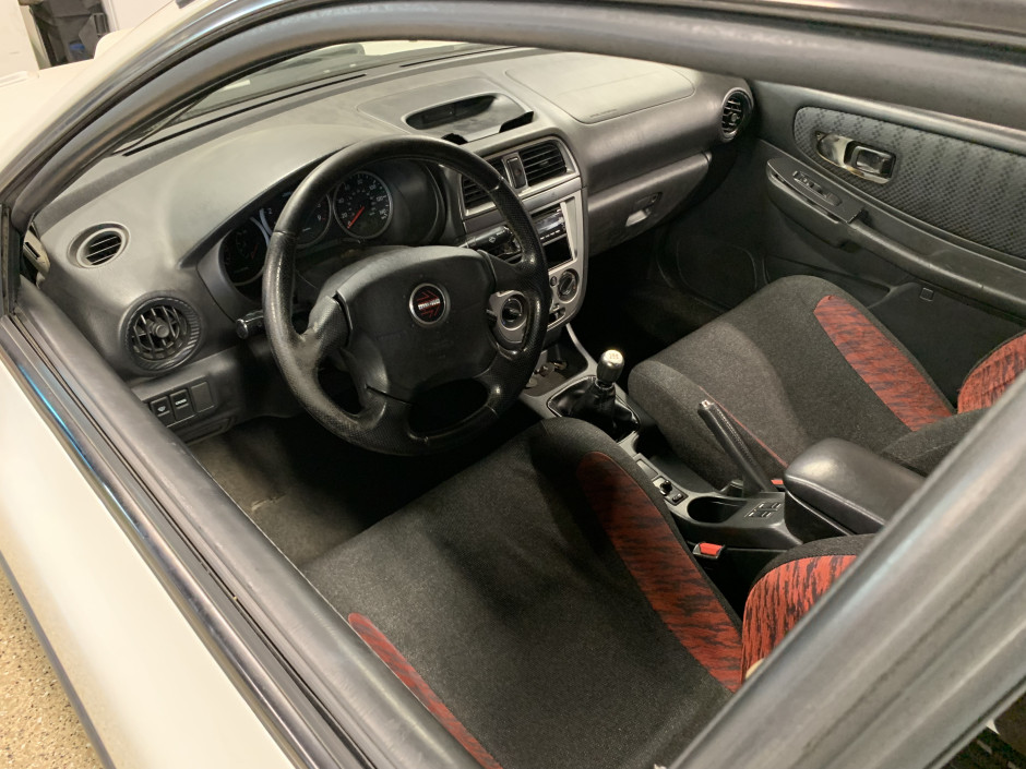 Kevin Correa's 1997 Impreza L