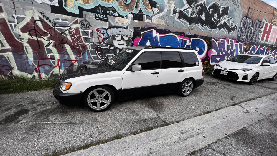 Kevin  Suarez's 2001 Forester 