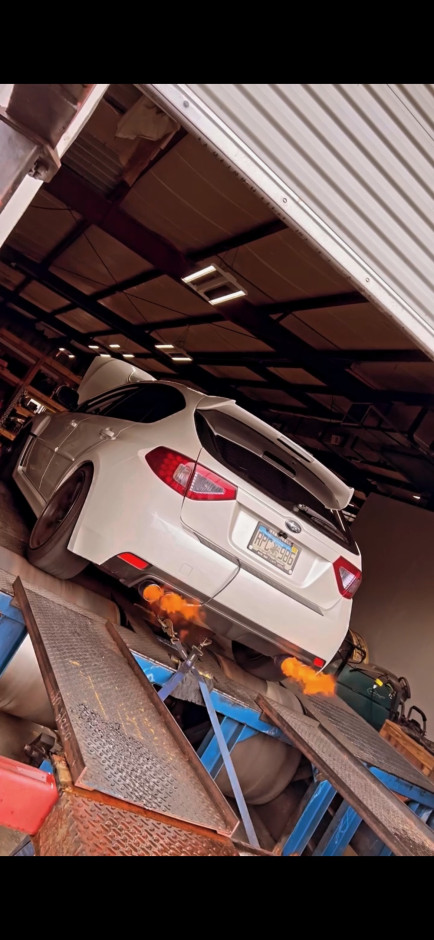 Yanick S's 2014 Impreza WRX Hatchback base