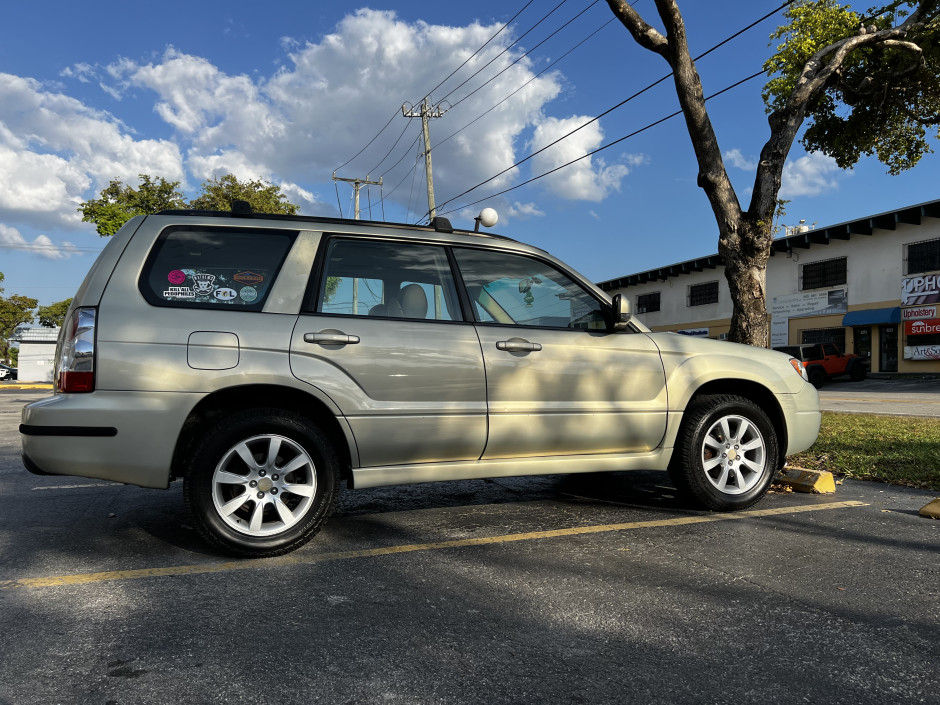 Christos M's 2007 Forester 2.5 AT 