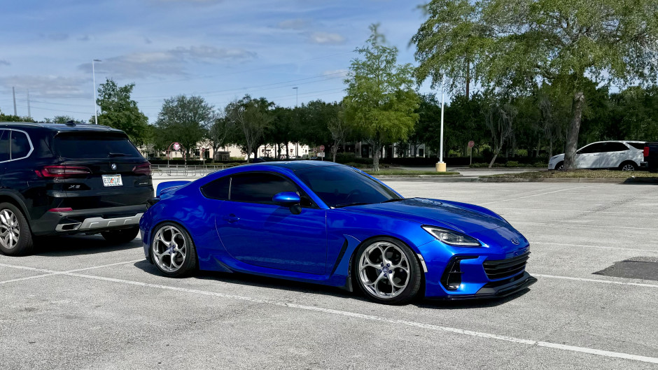 VICTOR C's 2022 BRZ Limited, 6sp, 