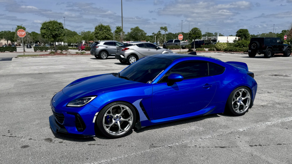 VICTOR C's 2022 BRZ Limited, 6sp, 