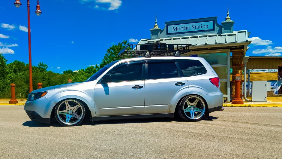 Aaron Milleson's 2010 Forester 2.5 X