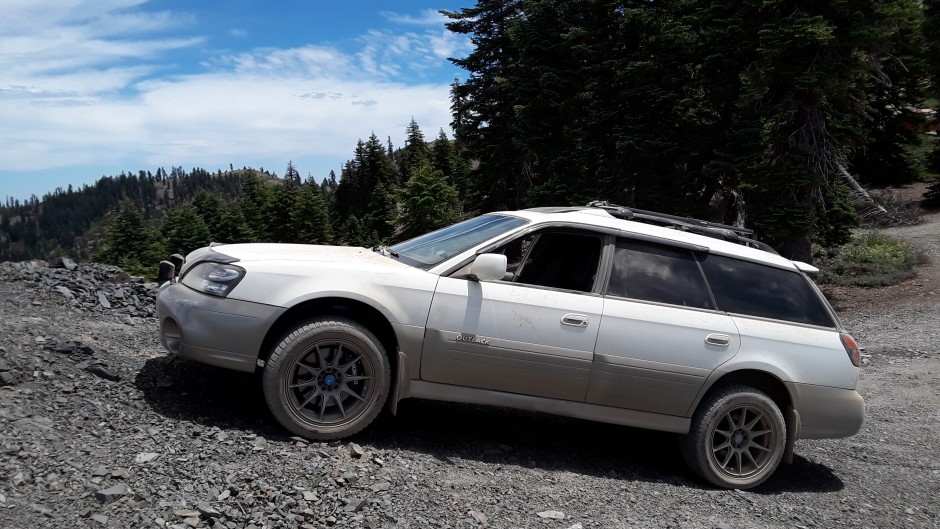 Yuri  P's 2000 Legacy Outback Limited