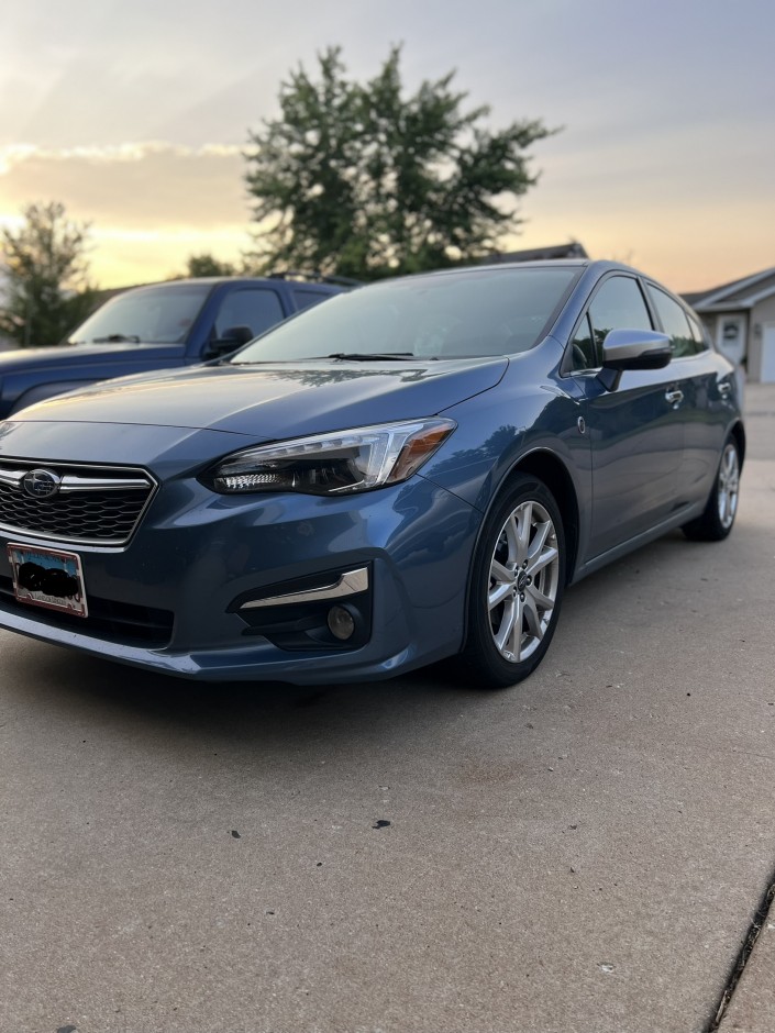 Katie Bumpous's 2018 Impreza Limited 2.0i