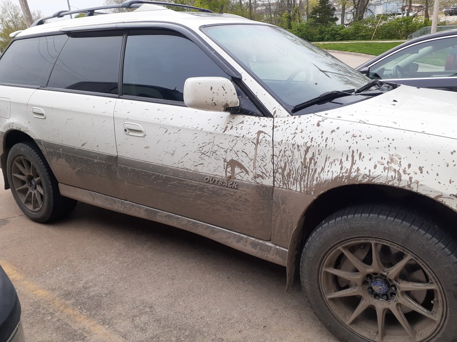 Yuri  P's 2000 Legacy Outback Limited