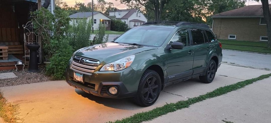 Sarah B's 2013 Outback 3.6R