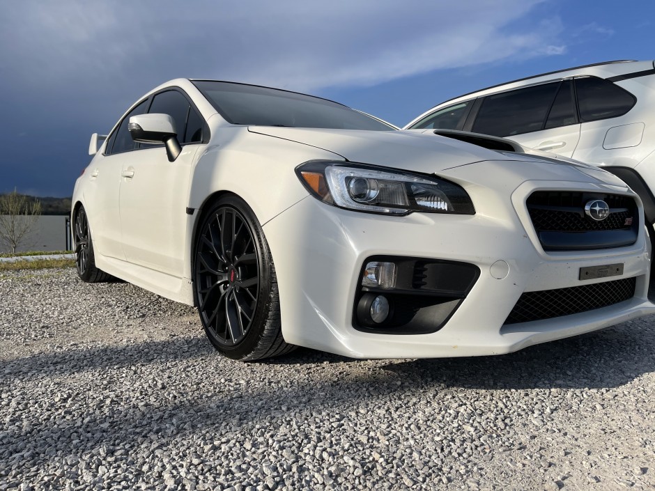 Gisselle S's 2015 WRX STI EJ25 EJ25