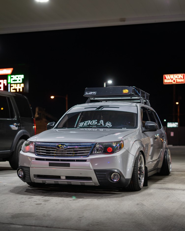 Aaron Milleson's 2010 Forester 2.5 X