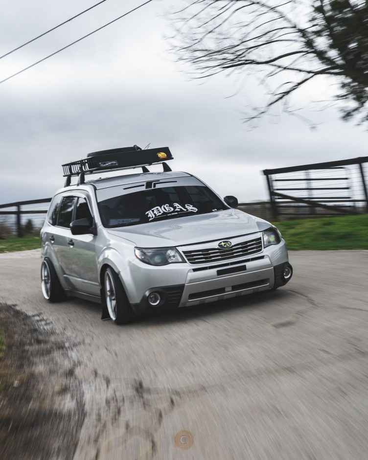 Aaron Milleson's 2010 Forester 2.5 X