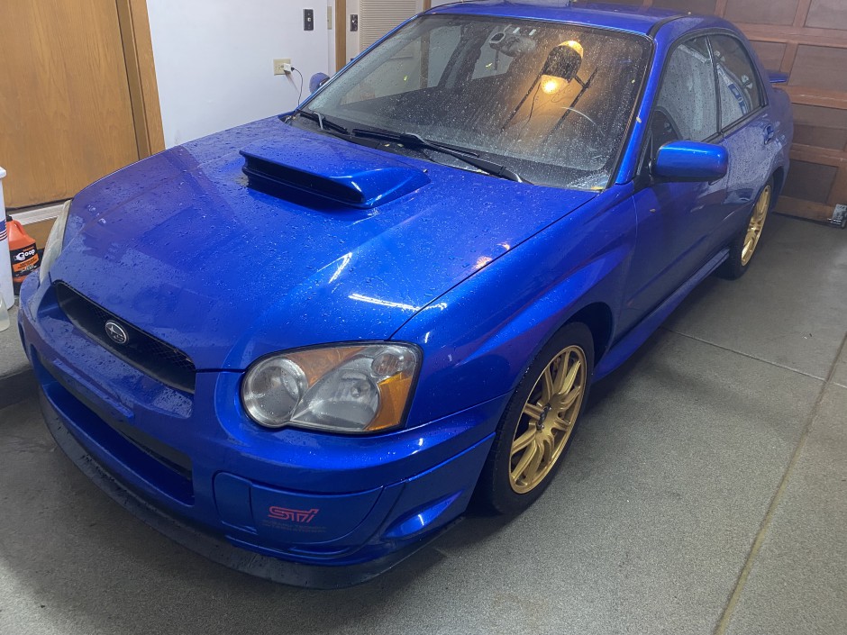 Valeriu Discultu's 2004 Impreza WRX STI