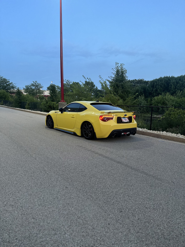 Skyler  C's 2017 BRZ Series.Yellow