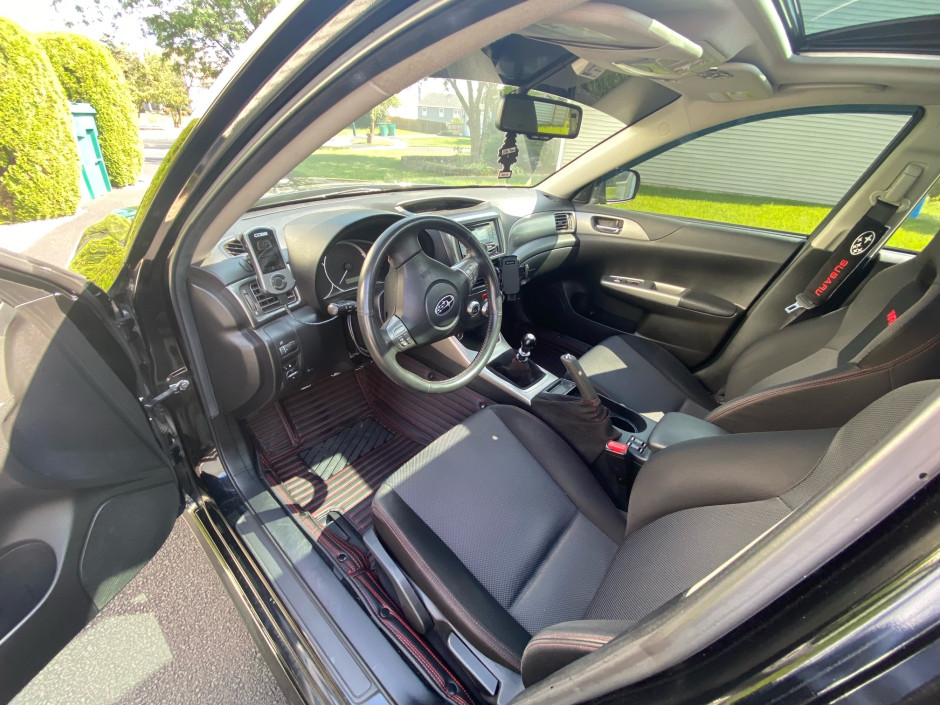 Cameron Jablonski's 2009 Impreza 2.5i Premium