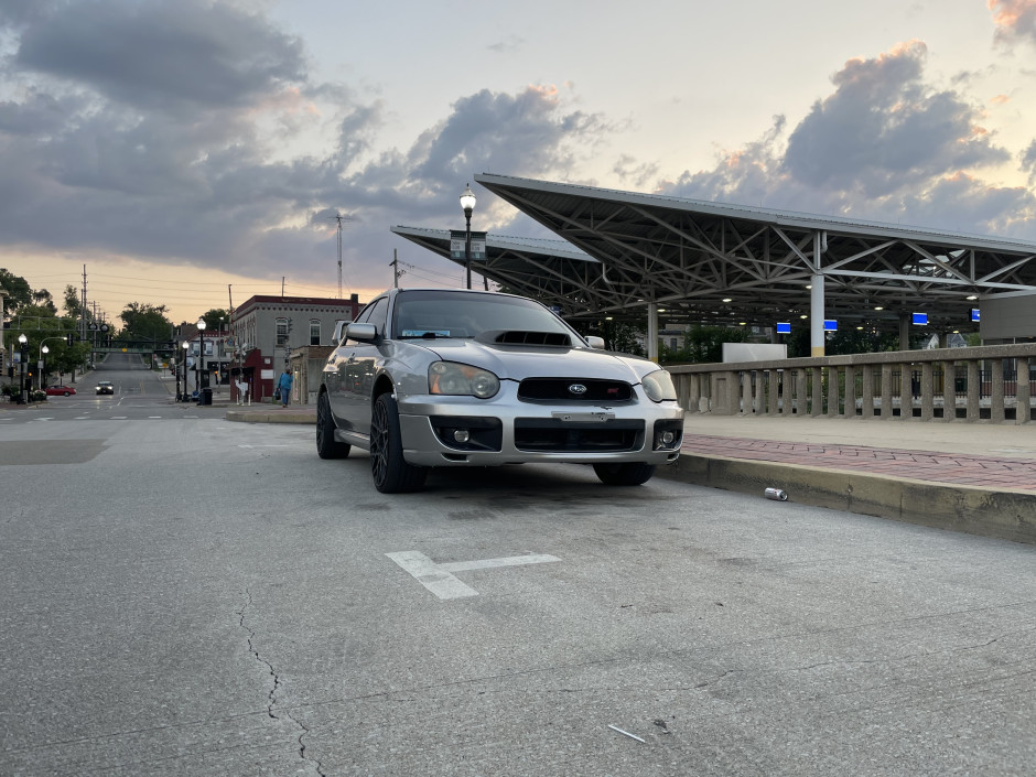 Victor L's 2004 Impreza WRX