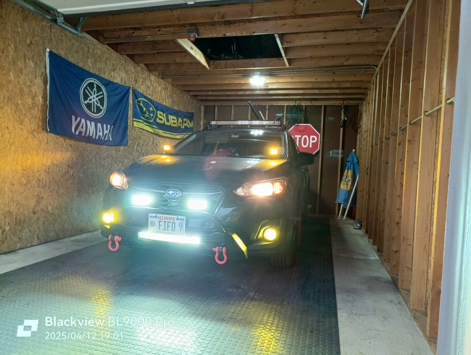 Joe S's 2019 Crosstrek Premium with a 6mt a