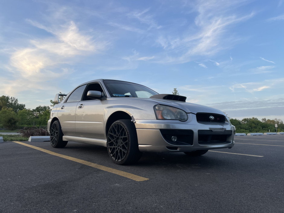 Victor L's 2004 Impreza WRX