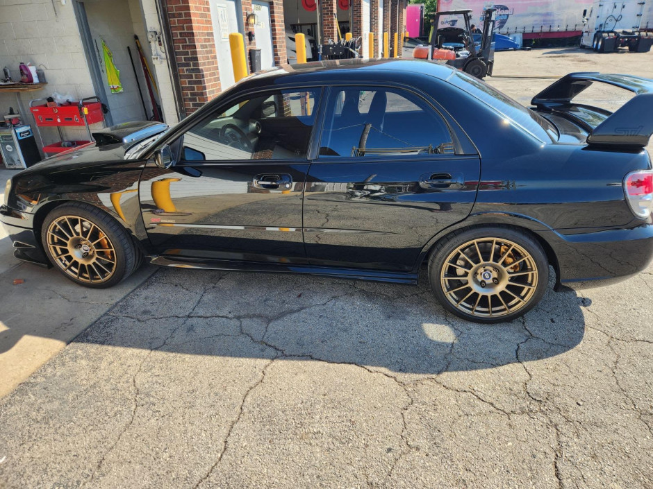 Nerijus S's 2005 Impreza WRX STI Blue