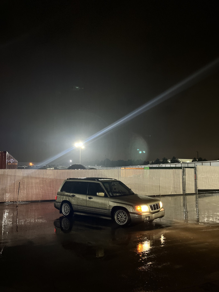 reid W's 2002 Forester S