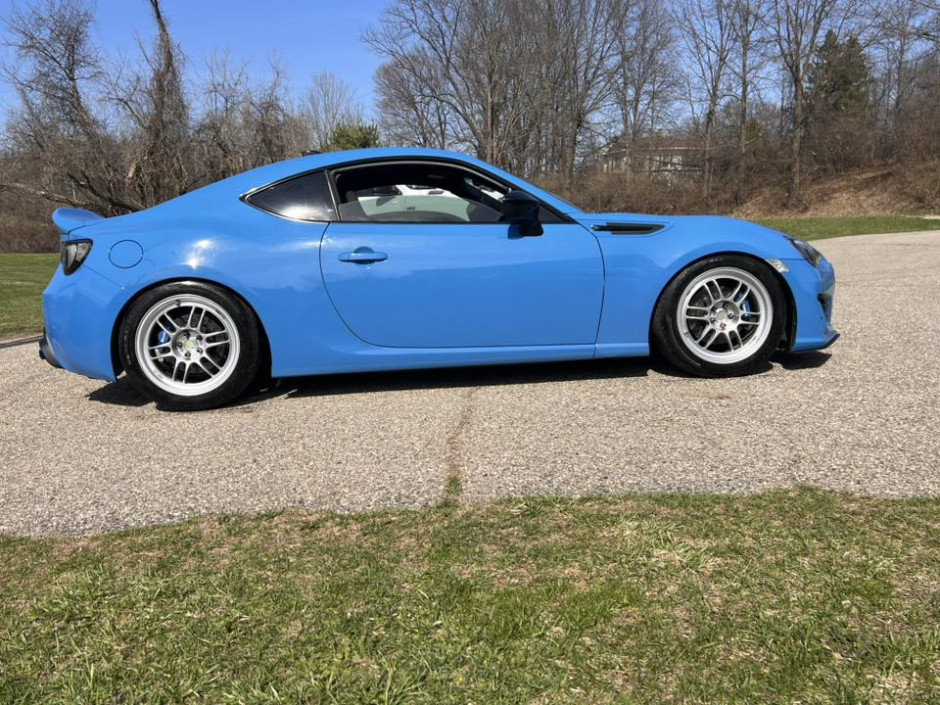 Lauren B's 2016 BRZ Series.HyperBlue