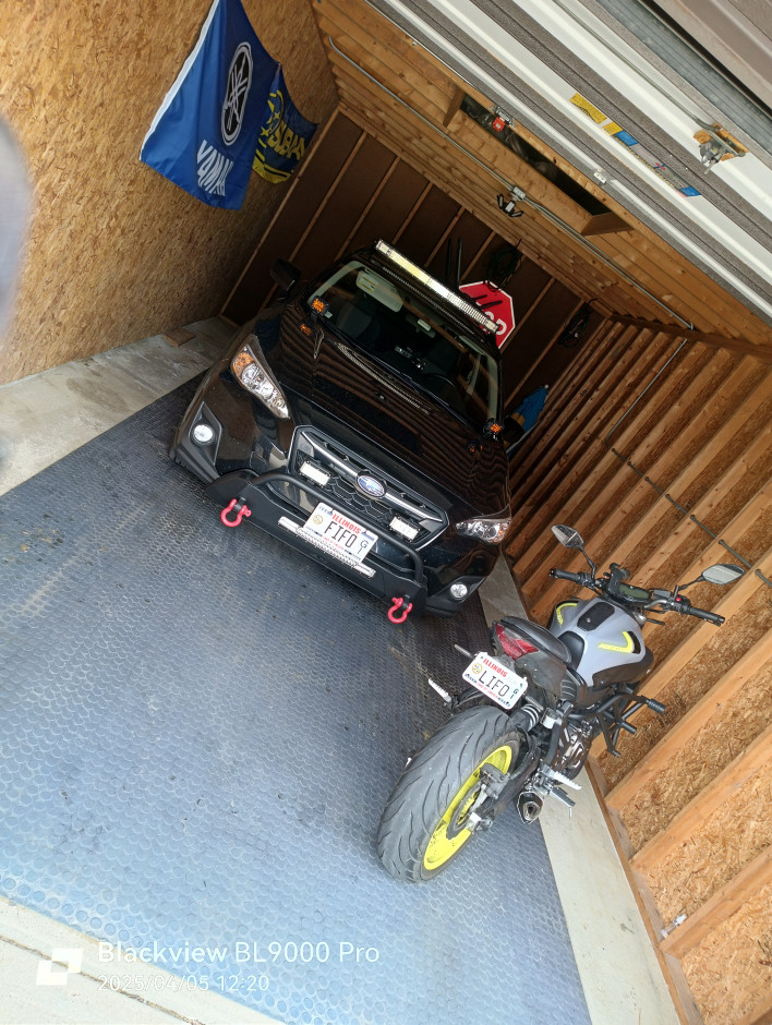 Joe S's 2019 Crosstrek Premium with a 6mt a